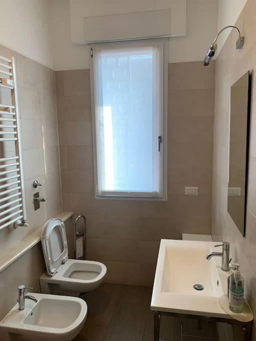 Cozy 1-Room Studio In Giambellino Milan Bagian luar foto